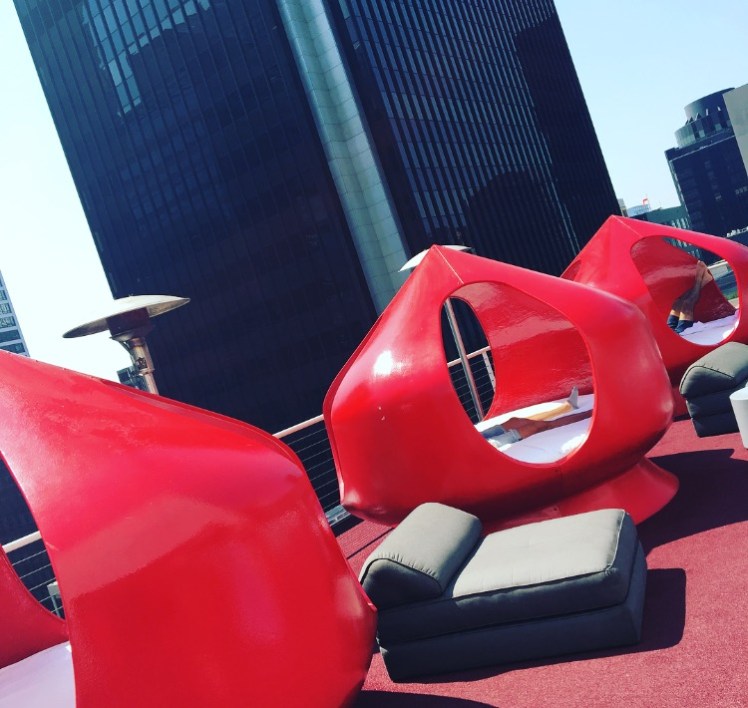 Manolos and martinis georgia burke The standard Hotel.jpg